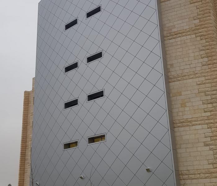 חיפויים אוניברסיטת אריאל