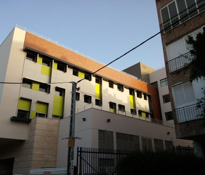 גימנסיה ריאלית, ראשל"צ