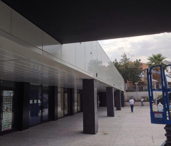 מרכז "שרונה", רחובות